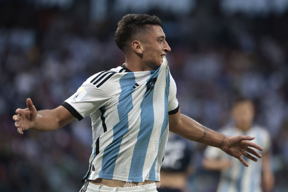 巨星在低谷 巨星在低谷